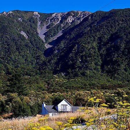 Sky Harbour Villa Kaikoura Esterno foto